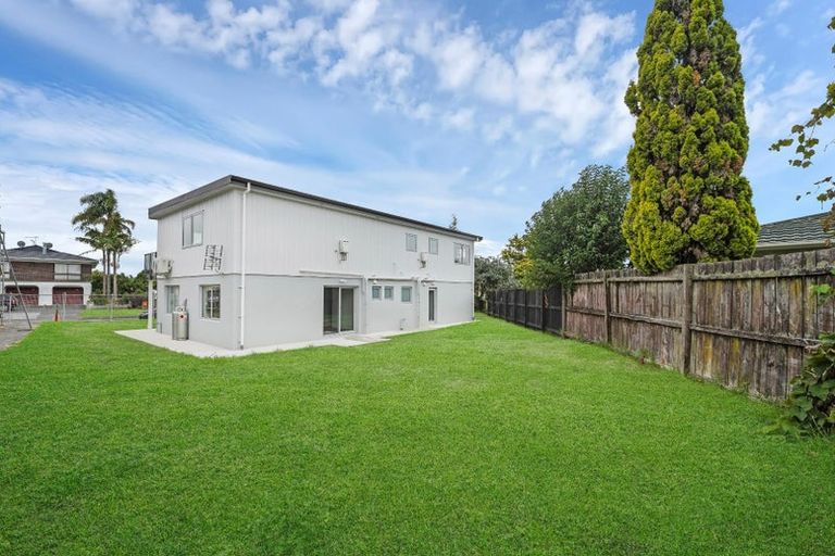 Photo of property in 5 Frank Evans Place, Henderson, Auckland, 0610