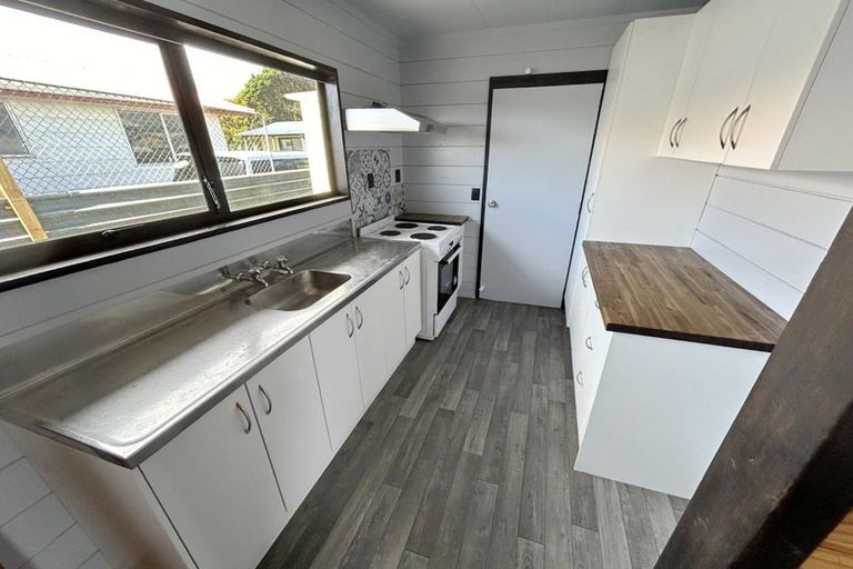 Photo of property in 22 Raupo Street, Castlecliff, Whanganui, 4501