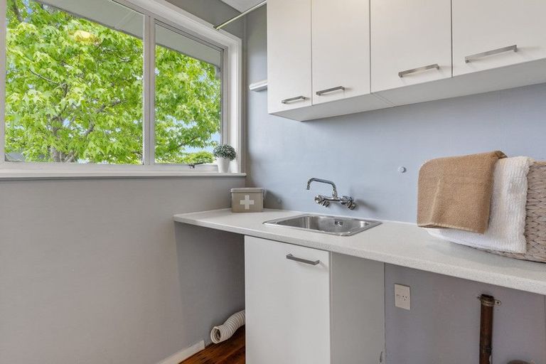 Photo of property in 1/7 Studfall Street, Pakuranga Heights, Auckland, 2010