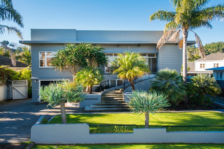 Photo of property in 17 Russell Street, Whataupoko, Gisborne, 4010