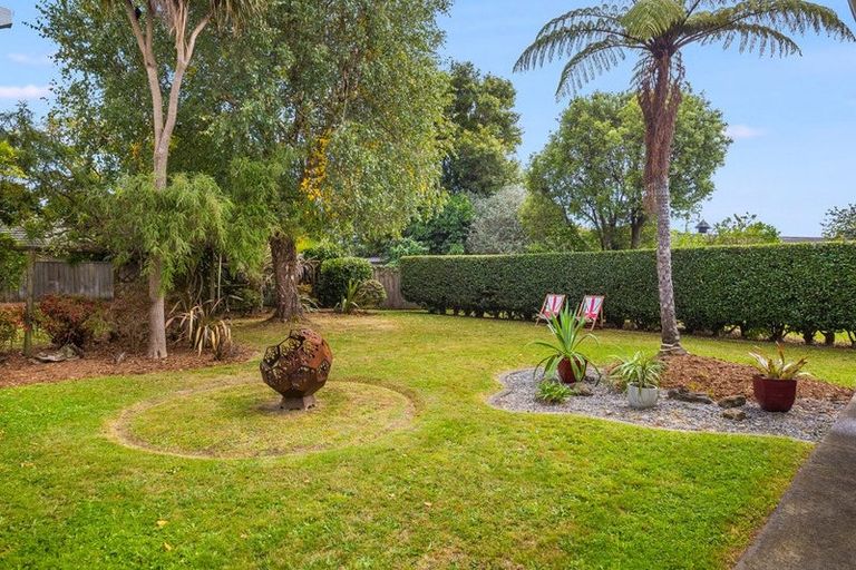Photo of property in 309 Te Moana Road, Waikanae, 5036