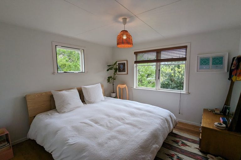 Photo of property in 46 Wellington Road, Paekakariki, 5034