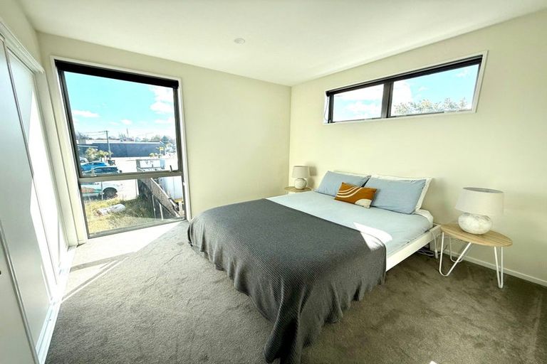 Photo of property in 2/6 Manning Place, Woolston, Christchurch, 8023