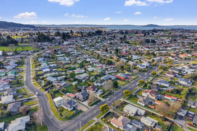 Photo of property in 239 Malfroy Road, Utuhina, Rotorua, 3015