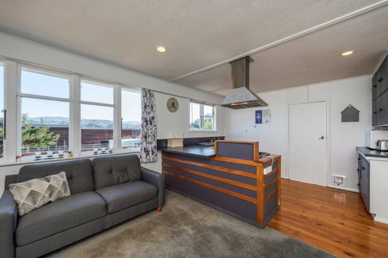 Photo of property in 52 Raukawa Street, Strathmore Park, Wellington, 6022