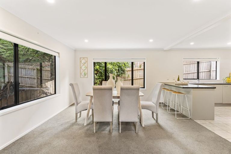 Photo of property in 43 Heathglen Place, Bayview, Auckland, 0629