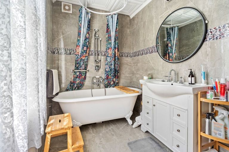 Photo of property in 290 Paihia Road, Kawakawa, 0282