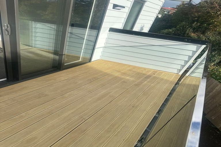 Photo of property in 79c Bond Crescent, Forrest Hill, Auckland, 0620