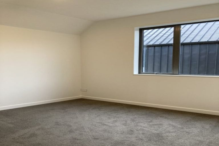 Photo of property in 25 John Street, Stokes Valley, Lower Hutt, 5019