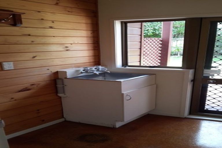 Photo of property in 66 Caribbean Drive, Unsworth Heights, Auckland, 0632