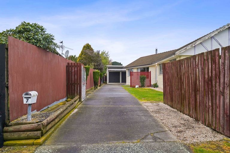 Photo of property in 7 Mckellar Place, Hornby, Christchurch, 8042