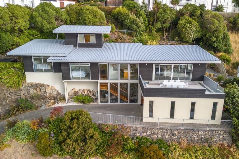 Photo of property in 25 Challenger Lane, Redcliffs, Christchurch, 8081