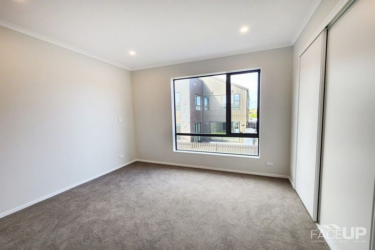 Photo of property in 19 Hema Road, Hobsonville, Auckland, 0616
