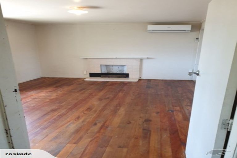 Photo of property in 42 Kirton Crescent, Manurewa, Auckland, 2102