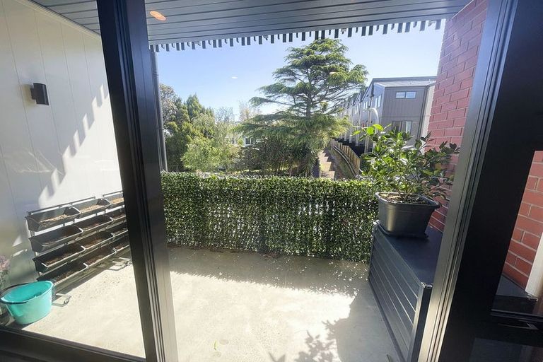 Photo of property in 102/25 Potter Avenue, Northcote, Auckland, 0627