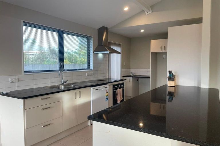 Photo of property in 11c Mangos Place, Pakuranga, Auckland, 2010