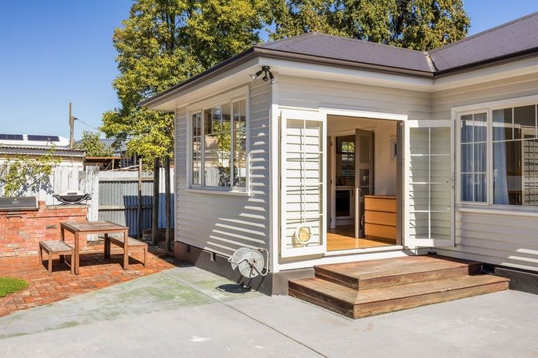 Photo of property in 136 Neville Street, Spreydon, Christchurch, 8024