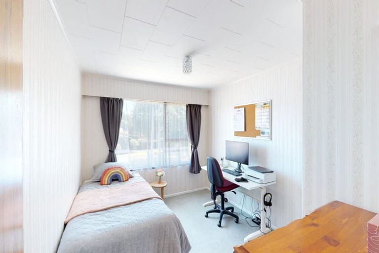 Photo of property in 19 Akepiro Place, Tawhero, Whanganui, 4501