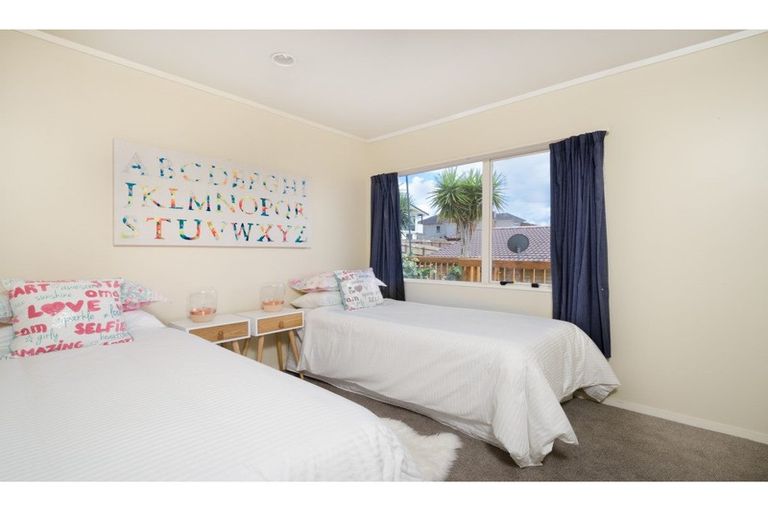 Photo of property in 17a Te Atatu Road, Te Atatu South, Auckland, 0610