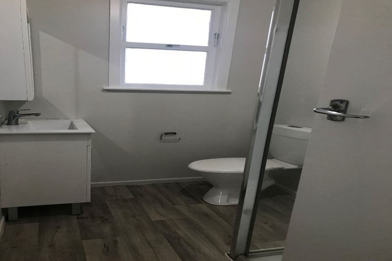 Photo of property in 1/42-44 Opaheke Road, Opaheke, Papakura, 2113