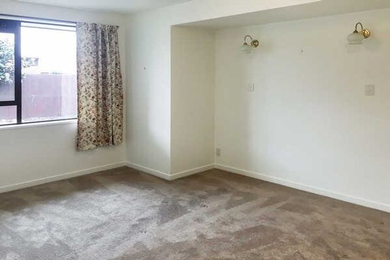 Photo of property in 20a Glenburn Place, Avonhead, Christchurch, 8042