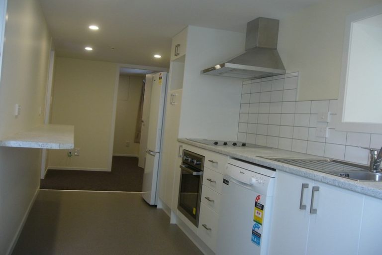 Photo of property in 24 Brougham Street, Mount Victoria, Wellington, 6011