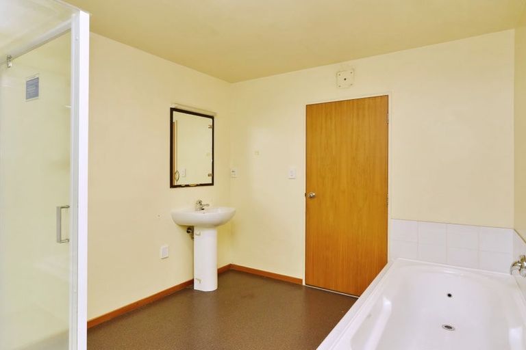 Photo of property in 5/25 Grove Road, Addington, Christchurch, 8024