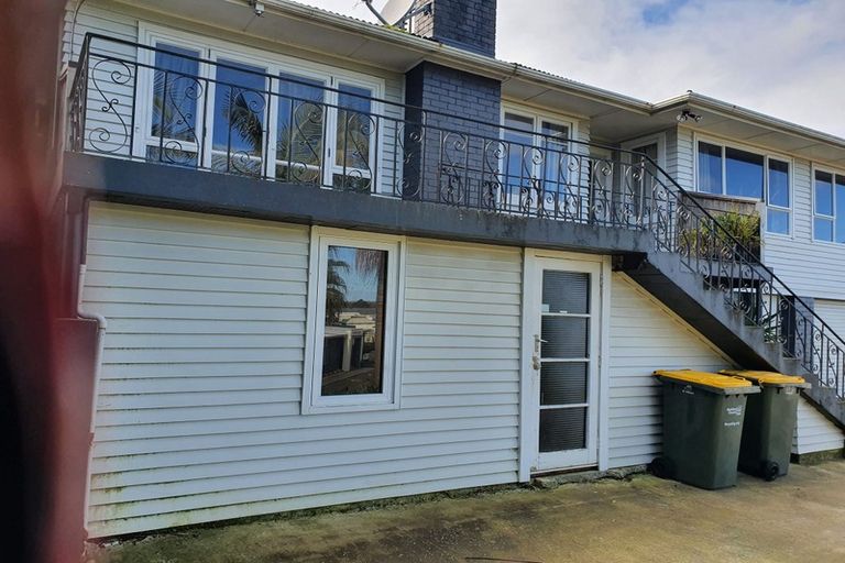 Photo of property in 6 Station Road, Pukekohe, 2120