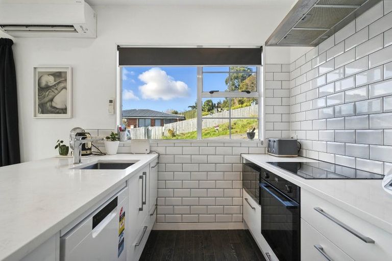 Photo of property in 100 Main South Road, Green Island, Dunedin, 9018