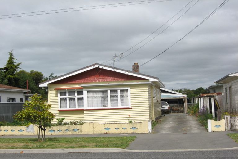 Photo of property in 112 Mackworth Street, Woolston, Christchurch, 8062