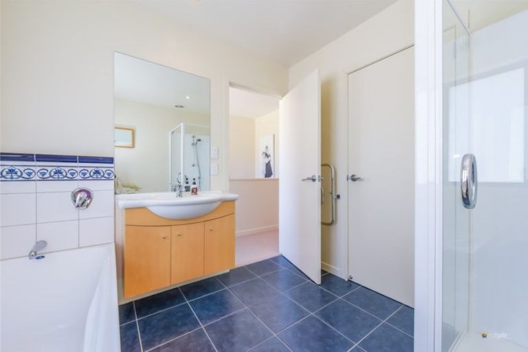 Photo of property in 9 Heretaunga Street, Petone, Lower Hutt, 5012