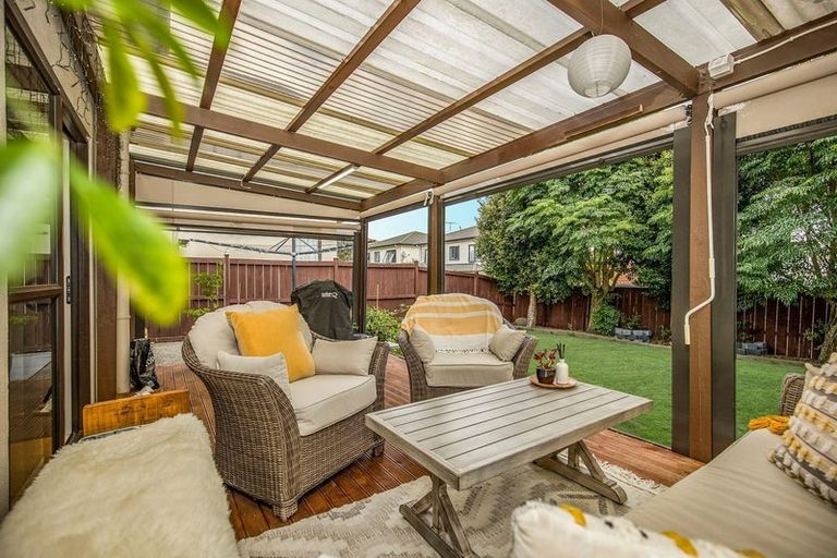 Photo of property in 21 Janway Avenue, Flat Bush, Auckland, 2016