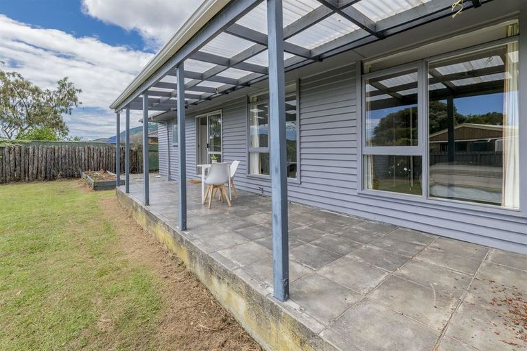 Photo of property in 72 Parata Street, Waikanae, 5036