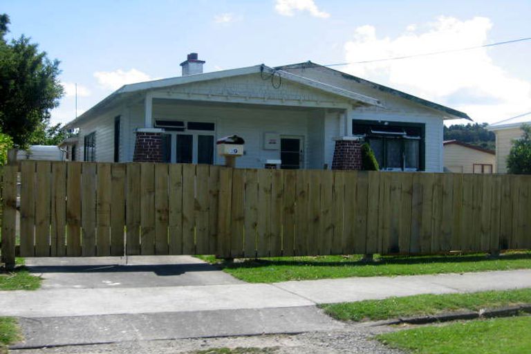 Photo of property in 39 Roberts Avenue, Aramoho, Whanganui, 4500