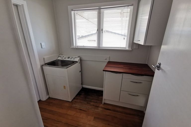 Photo of property in 141 Ennis Avenue, Pakuranga Heights, Auckland, 2010