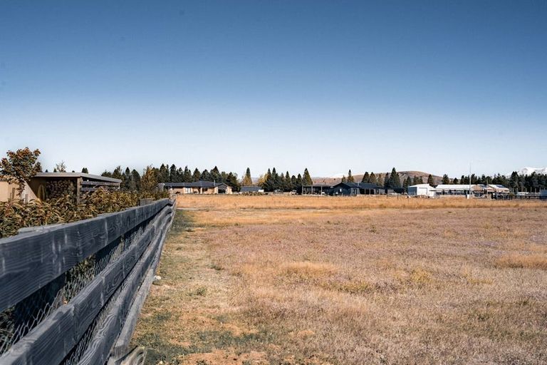 Photo of property in 19 Peak Drive, Twizel, 7901