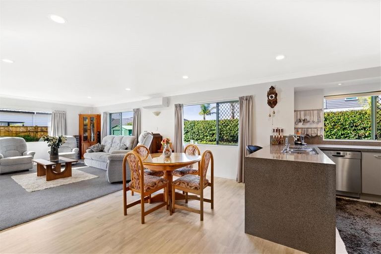 Photo of property in 65 Tapu Road, Huapai, Kumeu, 0810