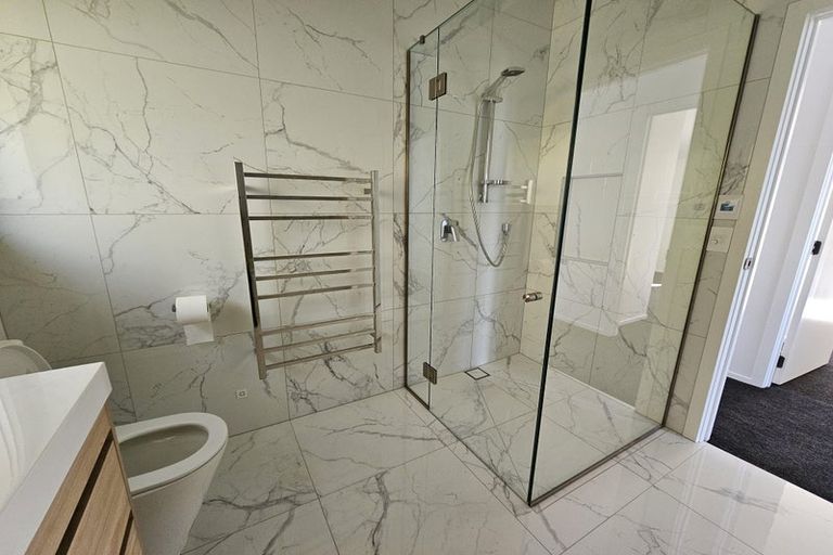 Photo of property in 4 Thelma Crescent, Torbay, Auckland, 0630