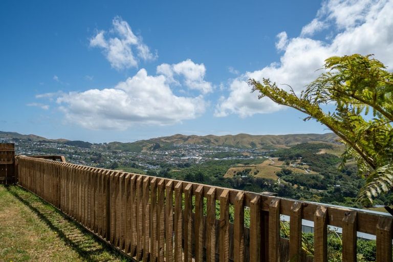 Photo of property in 12 Saint Vincent Terrace, Grenada Village, Wellington, 6037