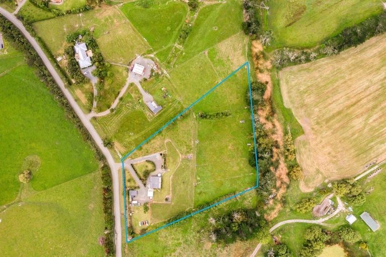 Photo of property in 175 Ireland Road, Waitoki, Kaukapakapa, 0871
