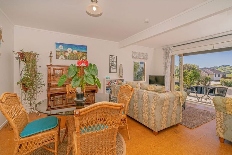 Photo of property in 143 Centennial Drive, Whitianga, 3510