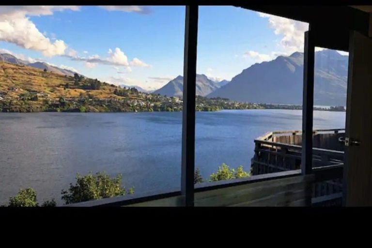 Photo of property in 34 Golden Terrace, Queenstown, 9300