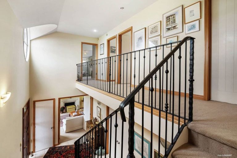 Photo of property in 4 Fairfield Lane, East Tamaki Heights, Auckland, 2016