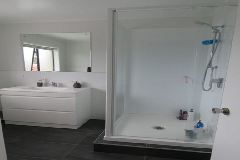 Photo of property in 3/3 Blease Street, New Lynn, Auckland, 0600