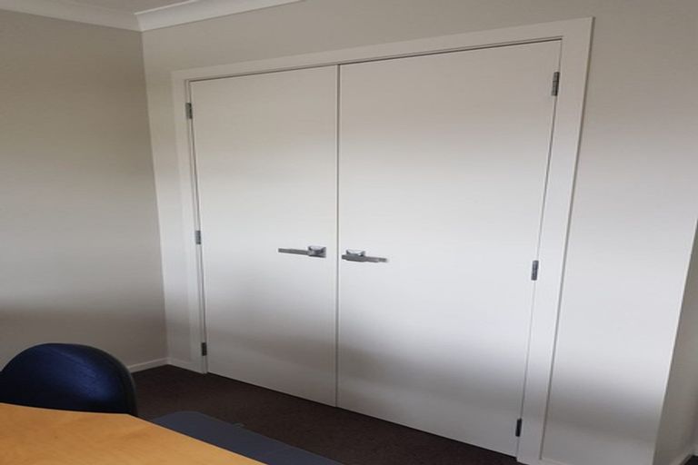 Photo of property in 116a Moorefield Road, Johnsonville, Wellington, 6037