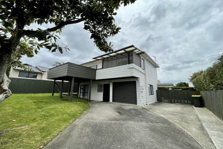Photo of property in 2/6 Evan Street, Belmont, Auckland, 0622