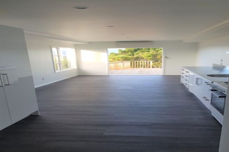 Photo of property in 153 The Ridgeway, Mornington, Wellington, 6021