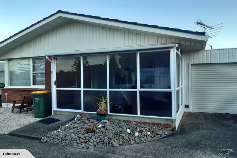 Photo of property in 2/228 Hibiscus Coast Highway, Orewa, 0931