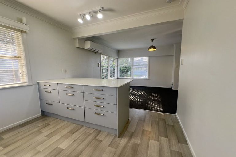 Photo of property in 6/19 Lake Pupuke Drive, Takapuna, Auckland, 0622