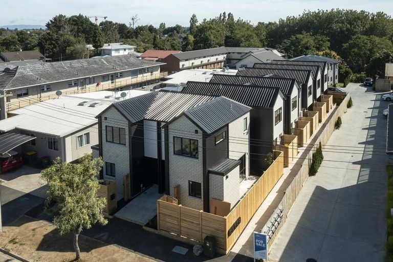 Photo of property in 7/12 Charlemont Street, Whitiora, Hamilton, 3200